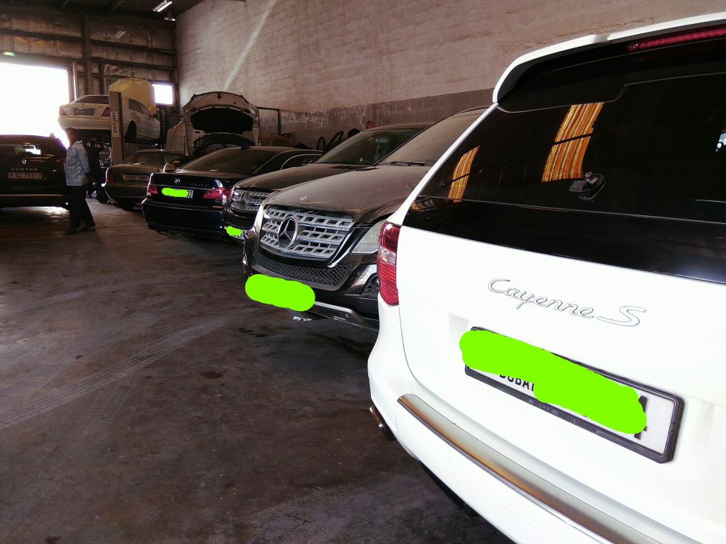 Garage photo 16