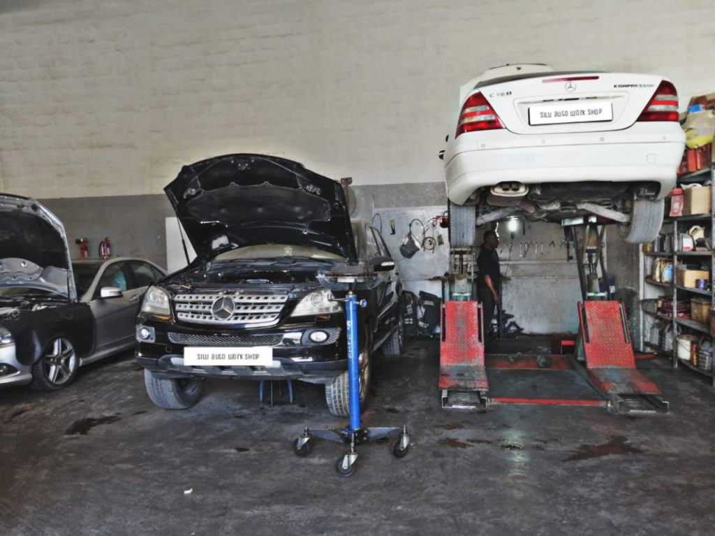 Garage photo 18