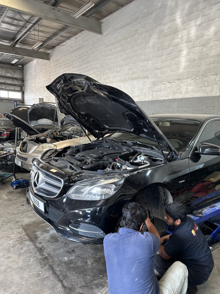 Garage photo 20