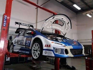 Garage photo 5