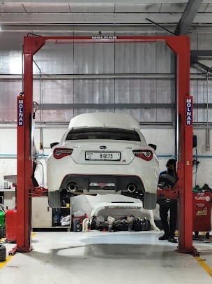 Garage photo 8