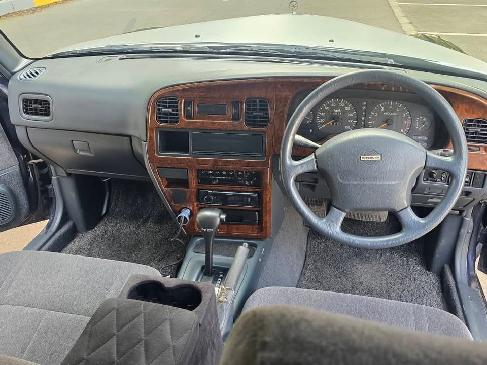 Nissan Mistsuoka Model 1996 — photo 15 of 17