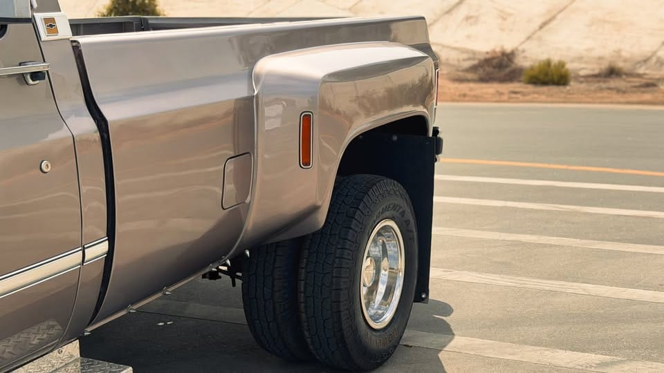 1981 Chevrolet k30 pickup (454 big block v8) — photo 12 of 20