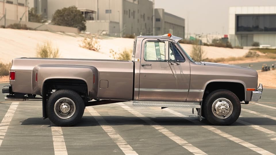 1981 Chevrolet k30 pickup (454 big block v8) — photo 7 of 20