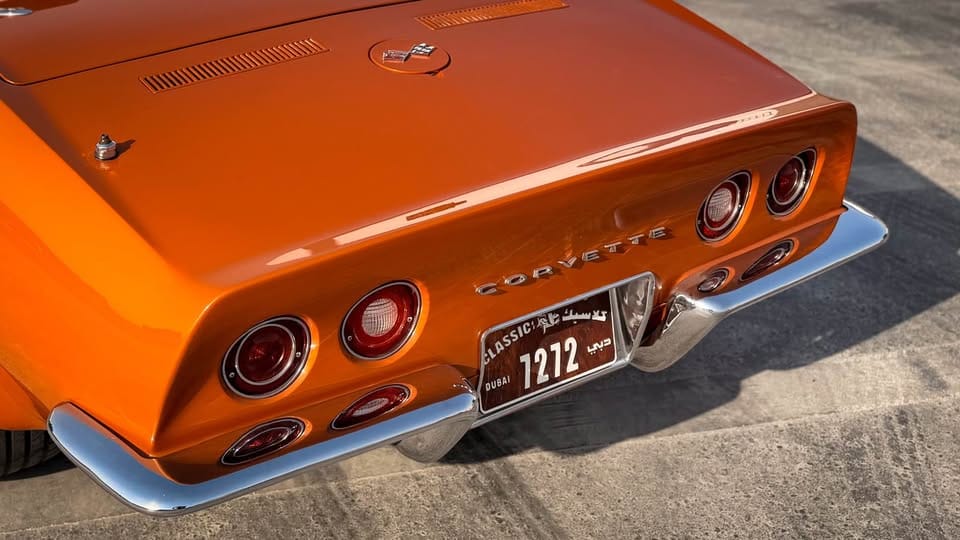Classic Chevrolet C3 Corvette — photo 6 of 10