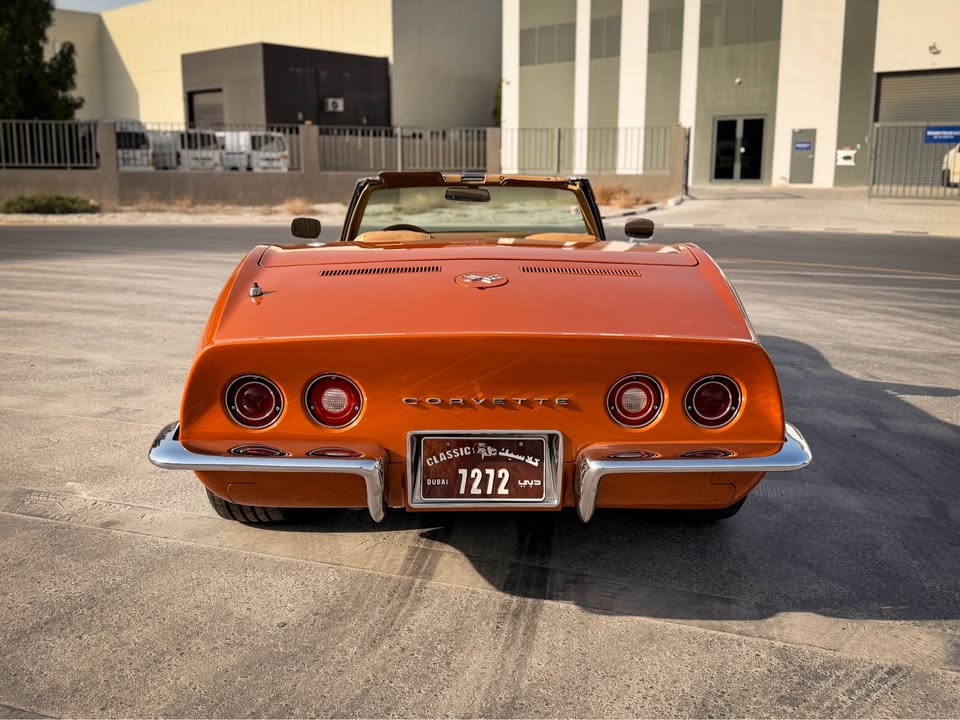 Classic Chevrolet C3 Corvette — photo 5 of 10