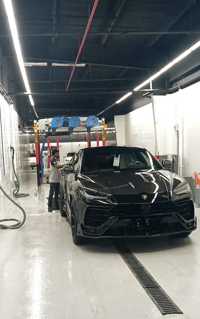 Garage photo 7