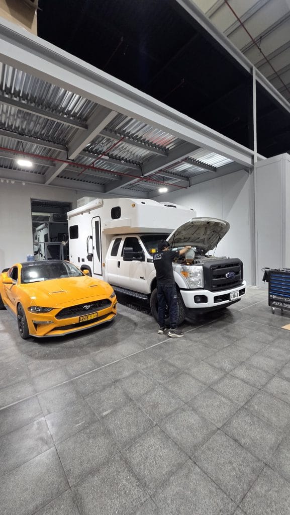 Garage photo 37