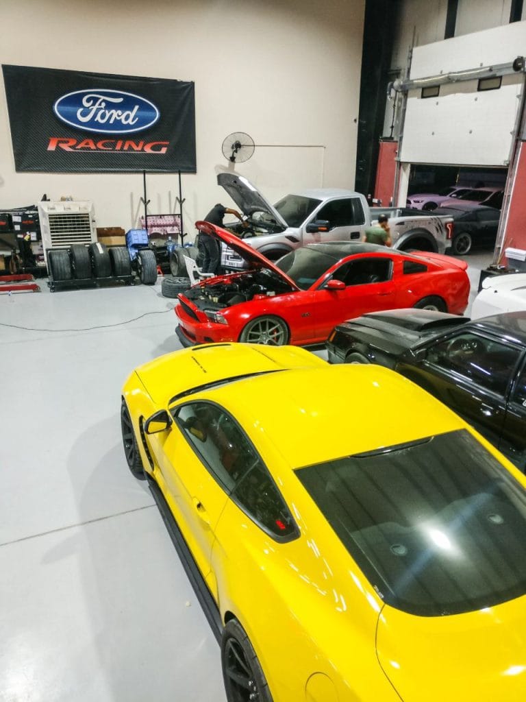 Garage photo 45
