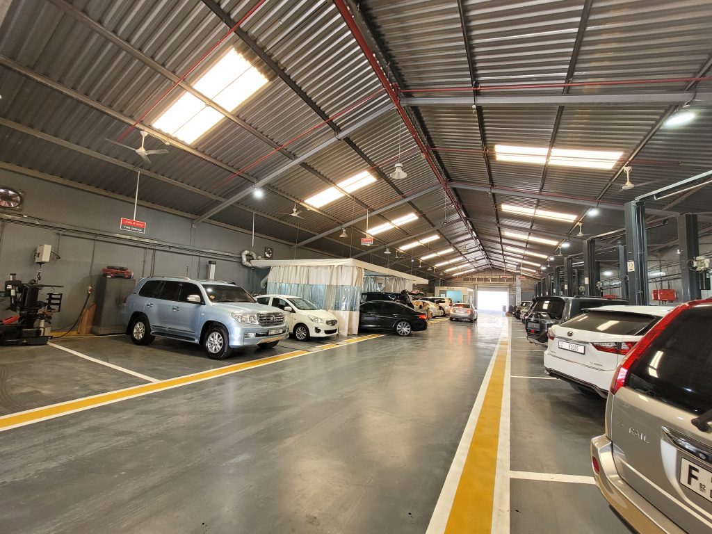 Garage photo 9