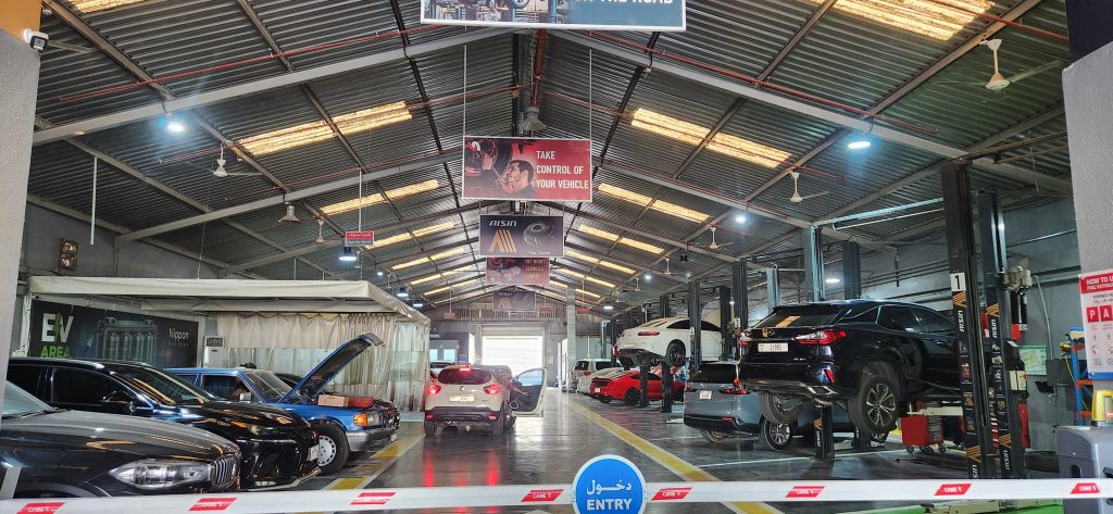 Garage photo 4