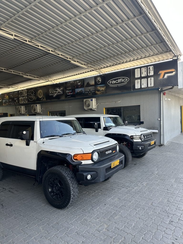 Garage photo 31