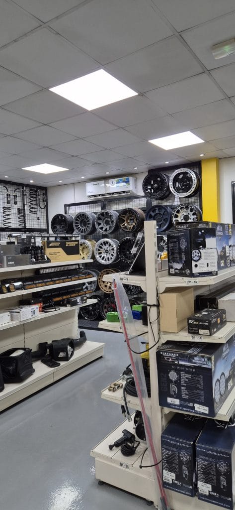 Garage photo 34