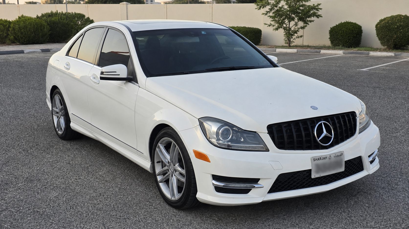 2013 Mercedes-Benz C250 Full Option — Clean Title & Insured — photo 2 of 4