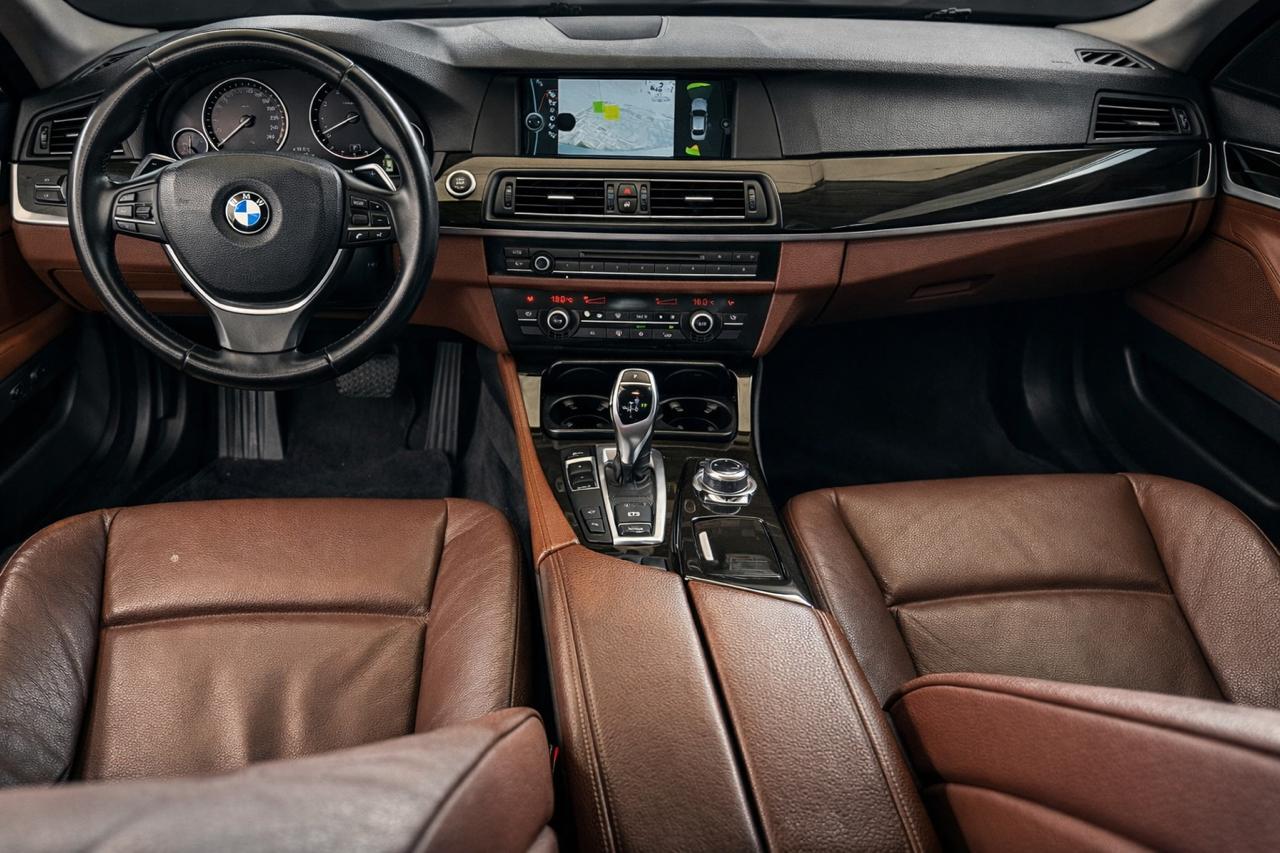 BMW 528i 2011 for sale in Abu Dhabi, UAE – photo 6 of 6