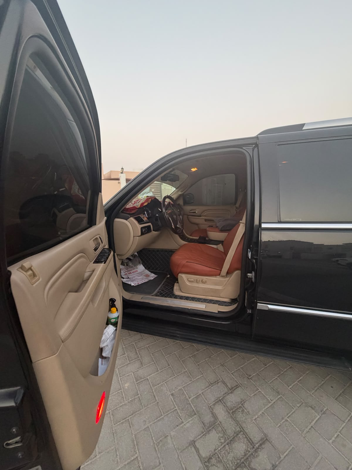 2012 Cadillac Escalade – Full Options — photo 9 of 11