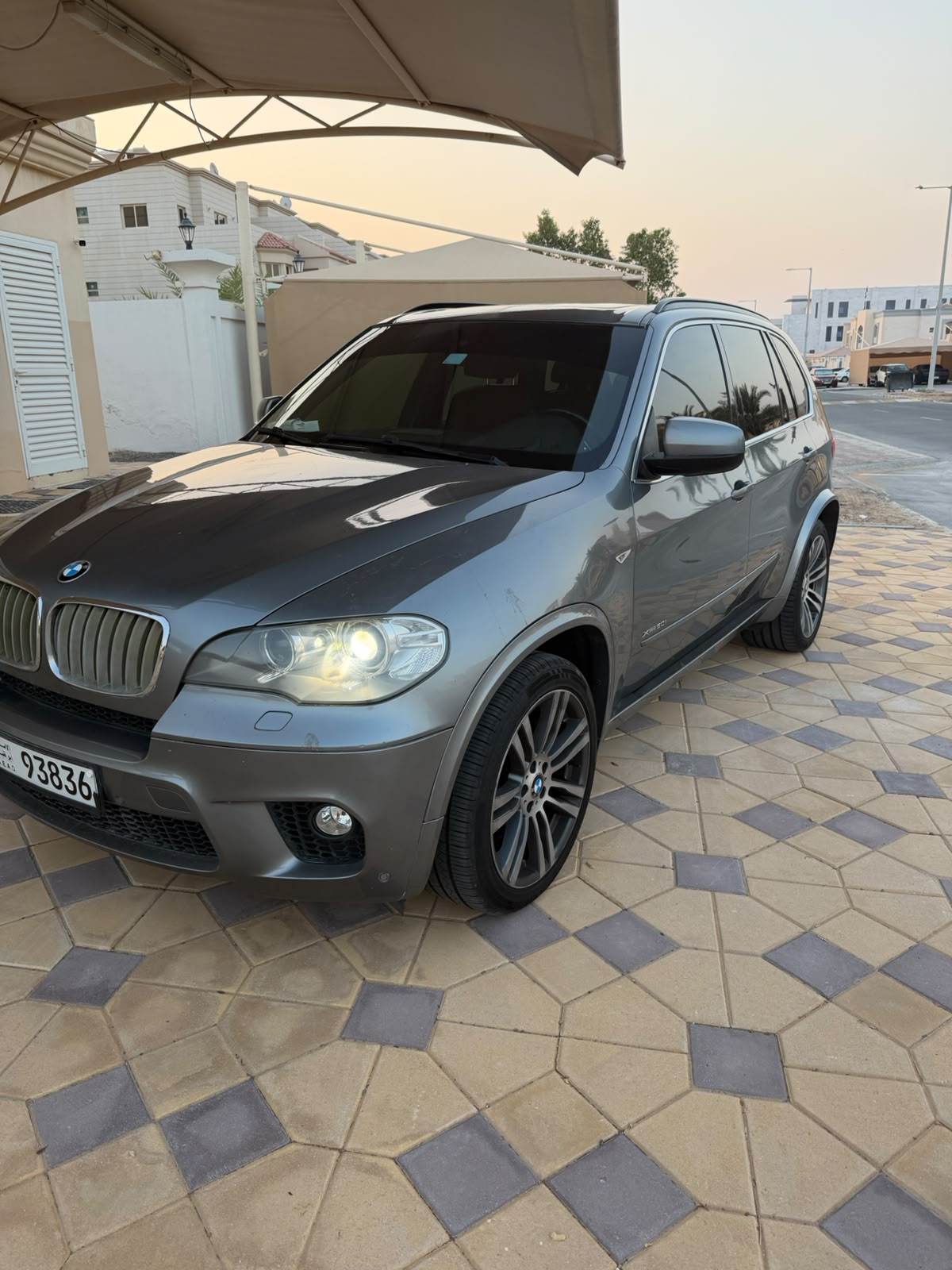 2013 BMW X5 (Accident free) for sale in أبوظبي, UAE – photo 9 of 14