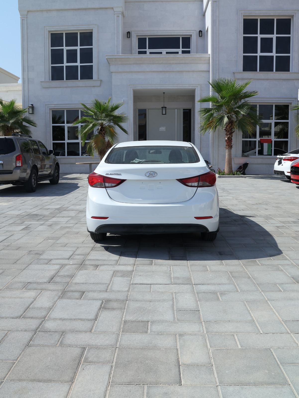 Hyundai Elantra 2015 for sale in Abu Dhabi, UAE – photo 5 of 9