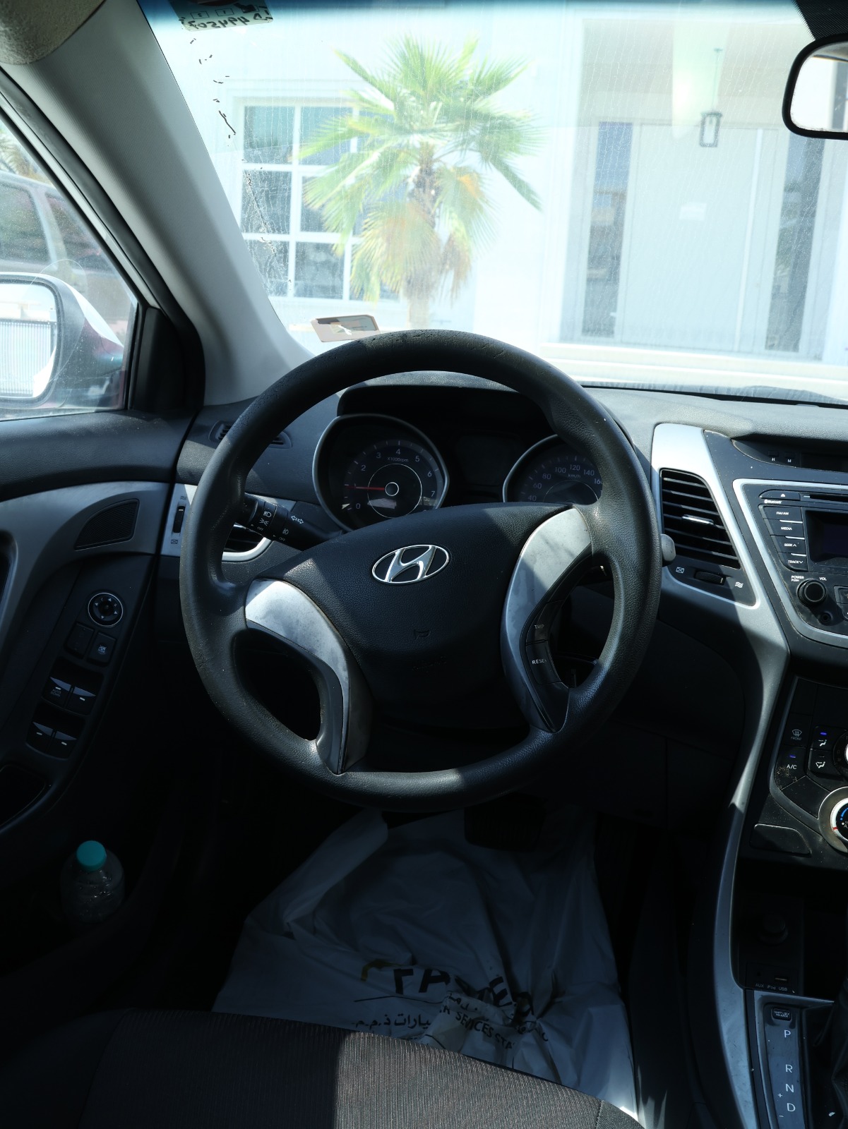 Hyundai Elantra 2015 for sale in Abu Dhabi, UAE – photo 7 of 9