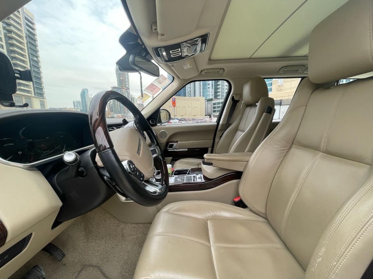 2016 Range Rover HSE 5.0L V8 – Available for Sale for sale in Dubai, UAE – photo 8 of 12