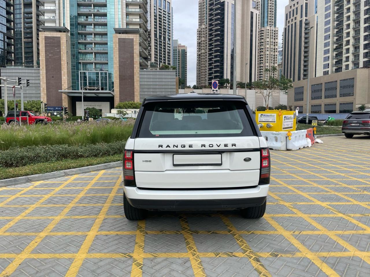 2016 Range Rover HSE 5.0L V8 – Available for Sale for sale in Dubai, UAE – photo 3 of 12