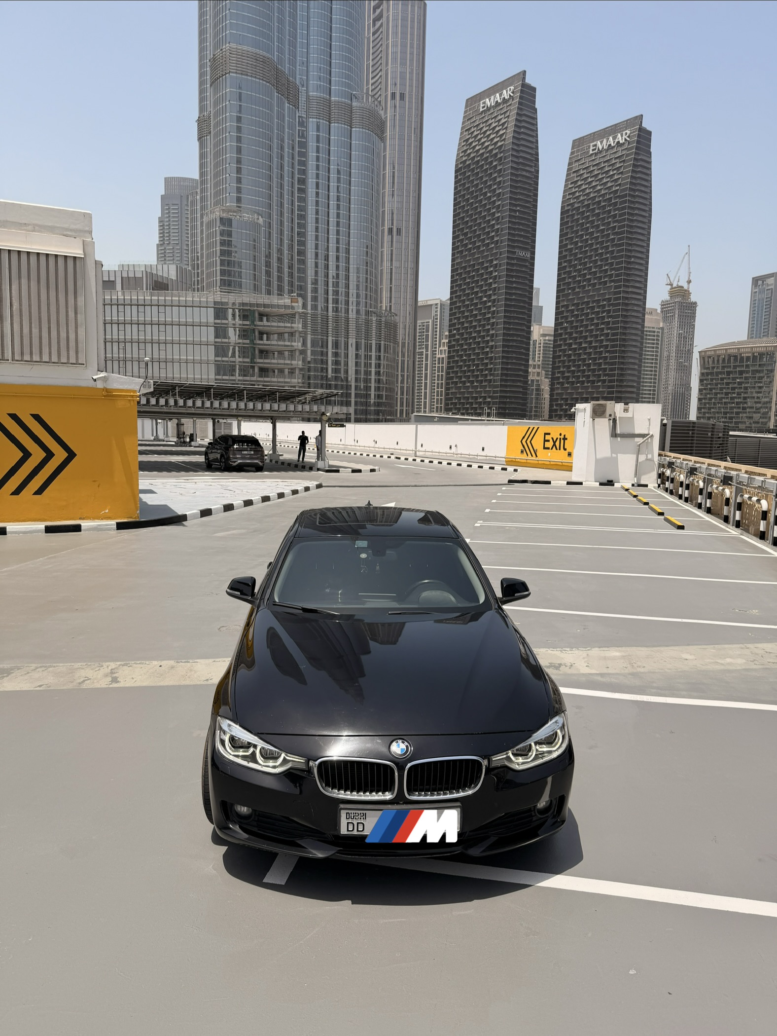 Bmw 320i 2018 - XDrive for sale in Dubai, UAE – photo 2 of 8