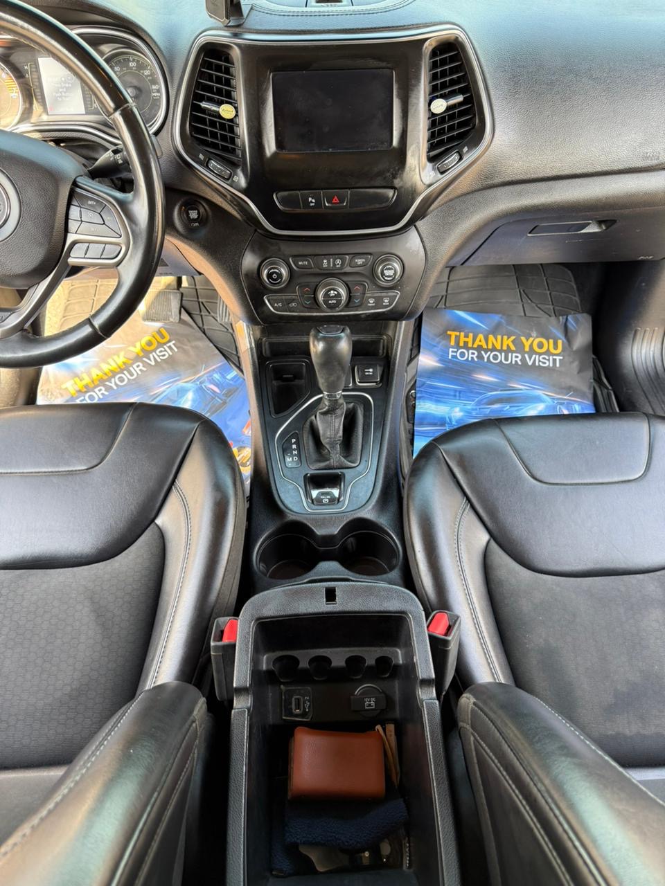 Jeep Cherokee 2019 for sale in Sharjah, UAE – photo 12 of 20