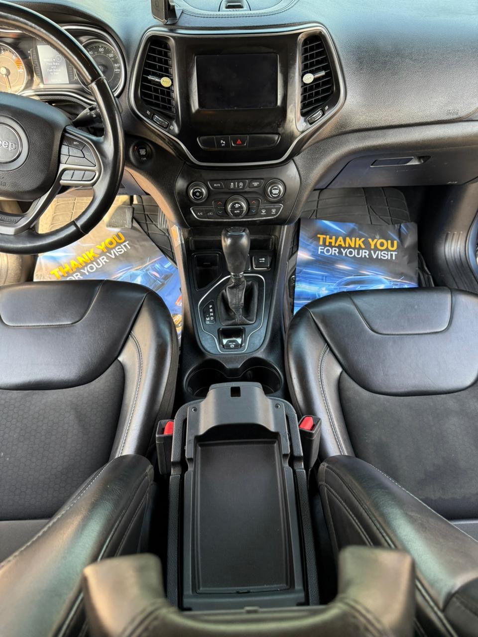 Jeep Cherokee 2019 for sale in Sharjah, UAE – photo 13 of 20