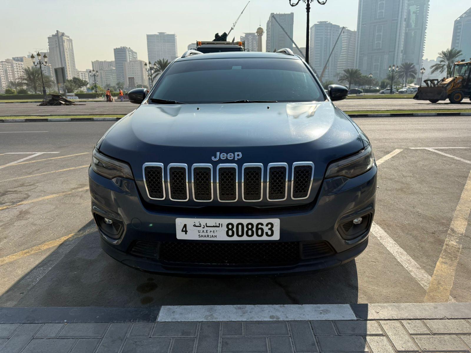 Jeep Cherokee 2019 for sale in Sharjah, UAE – photo 2 of 20