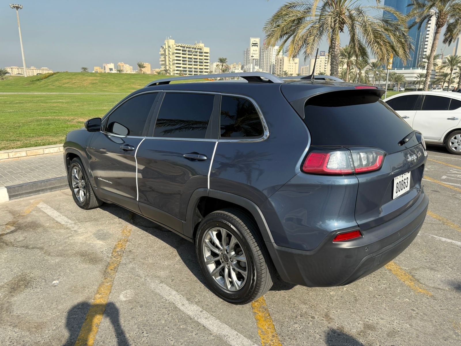 Jeep Cherokee 2019 for sale in Sharjah, UAE – photo 4 of 20