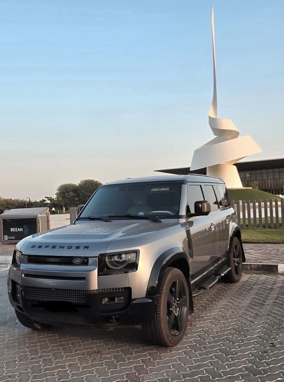 Land Rover Defender 110 P400 HSE| 2021 — photo 4 of 14
