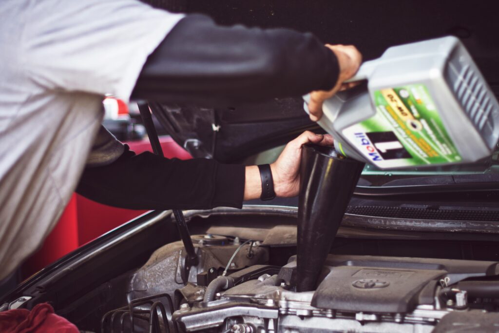 How to Find a Good Car Garage in Dubai (2026) | Pistons.AE