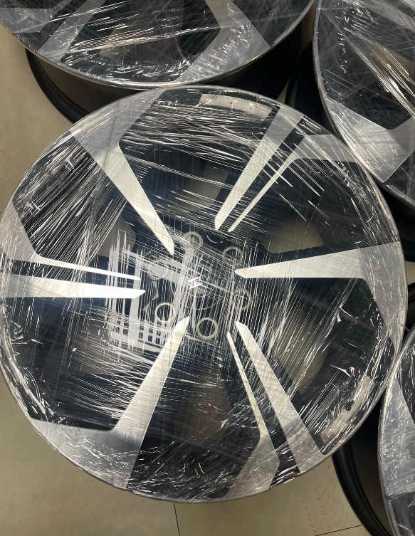 Genuine Nissan Xterra Platinum OEM 18″ Alloy Wheels (Set of 4) — photo 1