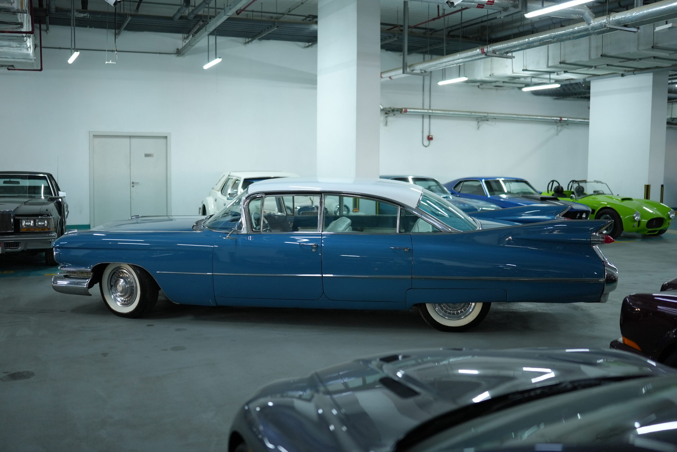 Cadillac Sedan De Ville 6 Window 1959 for sale in Dubai, UAE – photo 2 of 7
