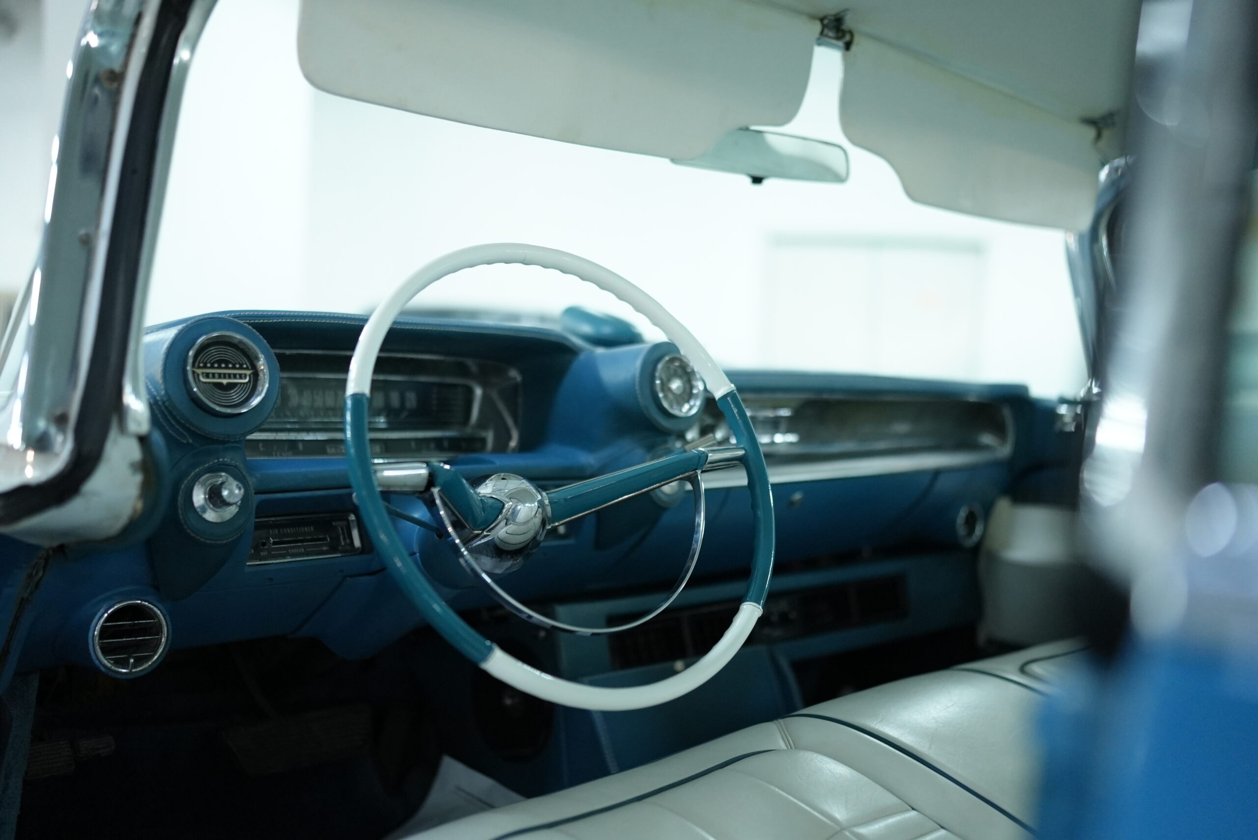 Cadillac Sedan De Ville 6 Window 1959 for sale in Dubai, UAE – photo 4 of 7
