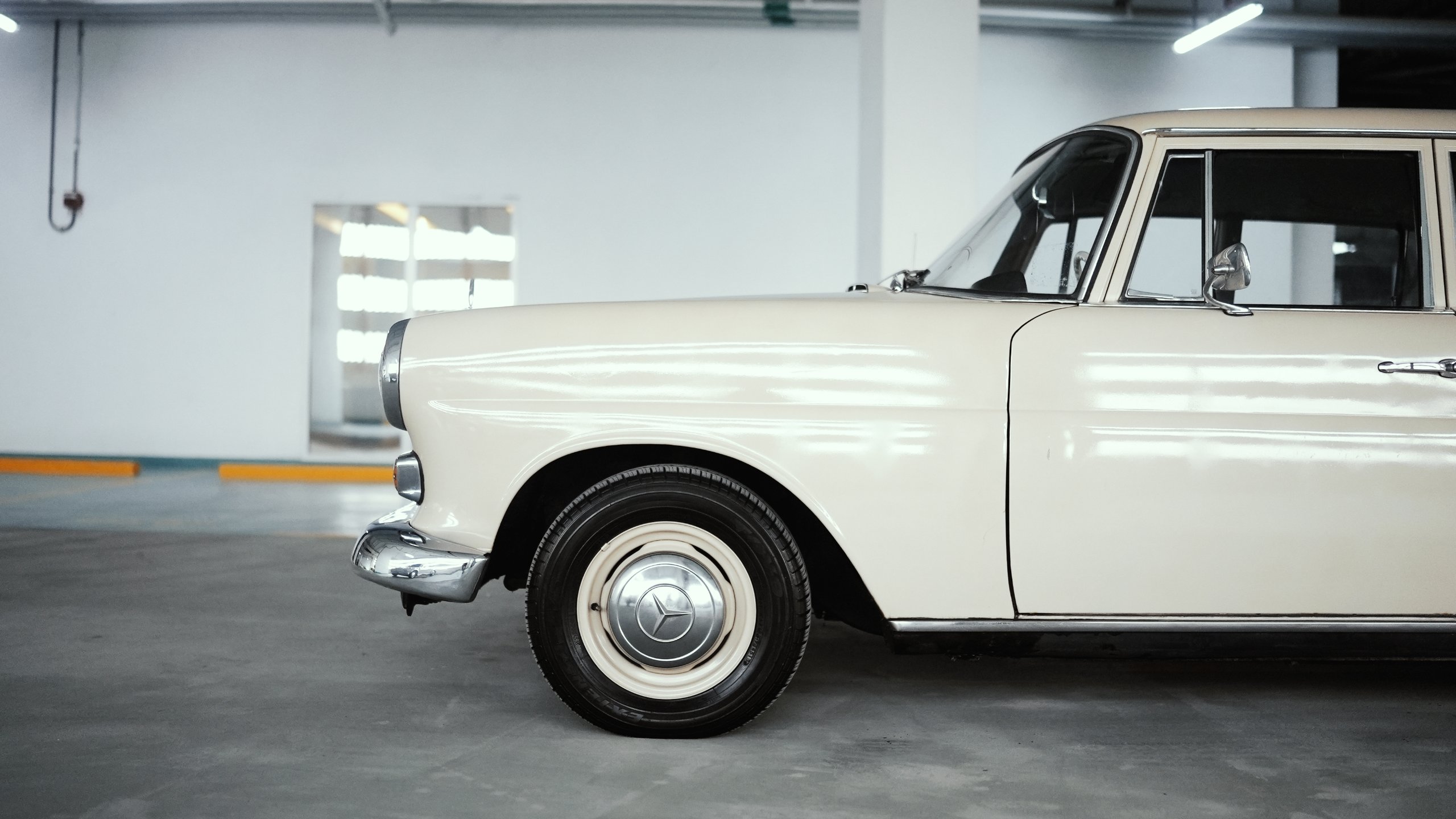 Mercedes-Benz 230 Fintail (W110), 1967. Rare twin carb car with the four speed floor shift manual. for sale in Dubai, UAE – photo 13 of 20