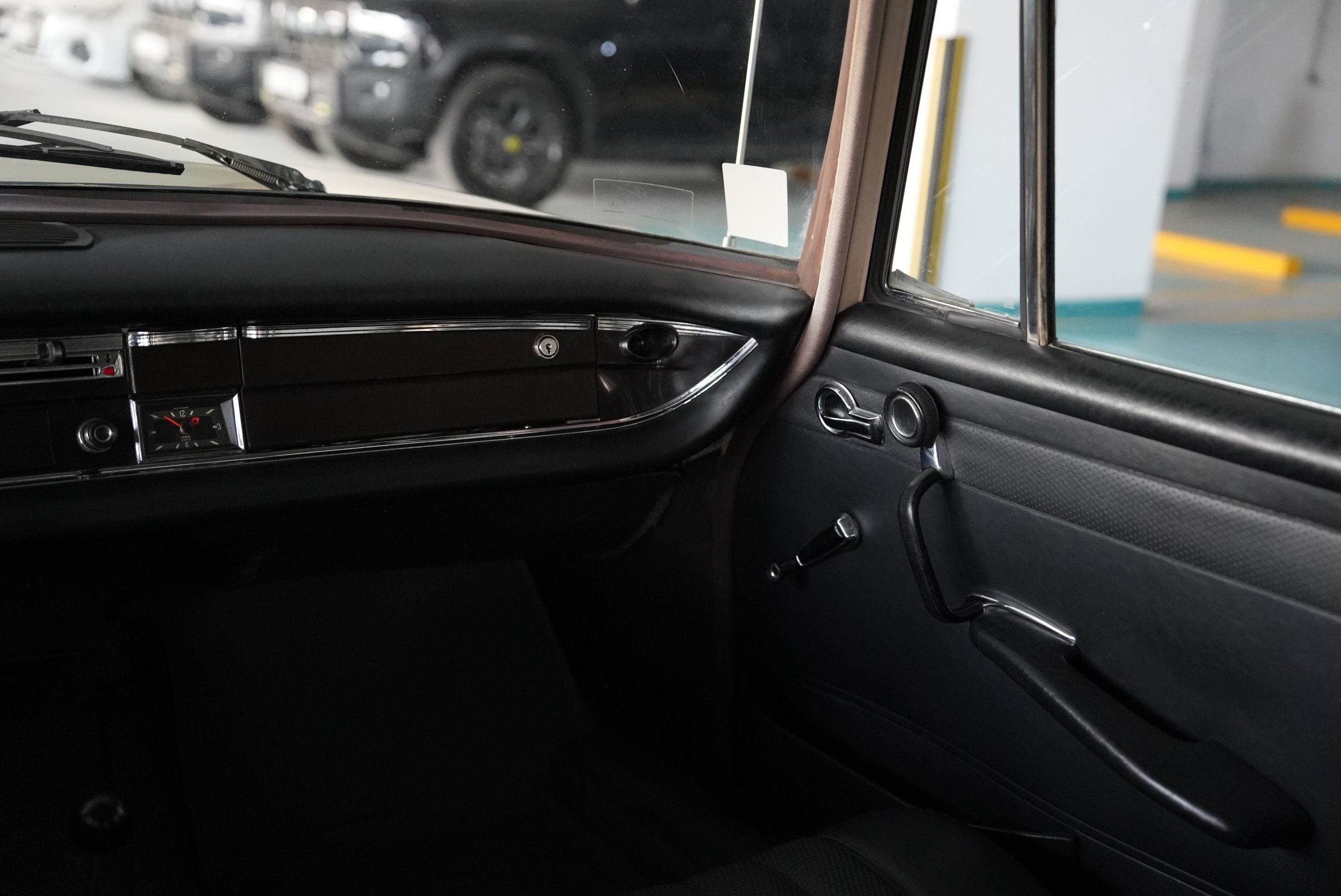 Mercedes-Benz 230 Fintail (W110), 1967. Rare twin carb car with the four speed floor shift manual. for sale in Dubai, UAE – photo 15 of 20