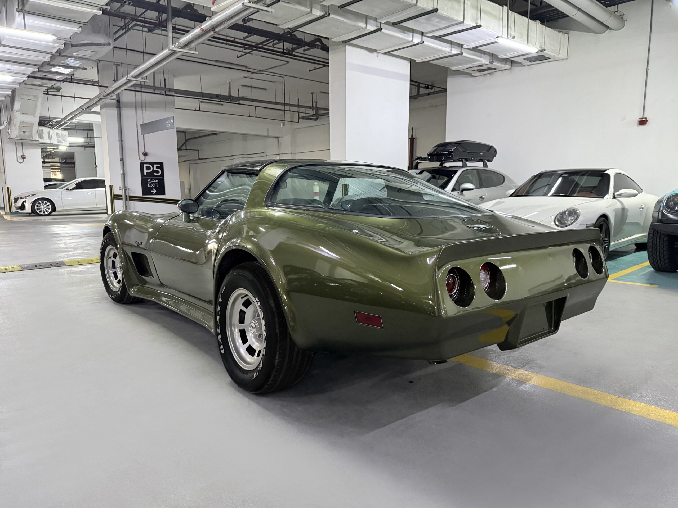 Corvette C3 1979 RestoMod in Olive Green for sale in Dubai, UAE – photo 3 of 5