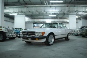 Mercedes-Benz SL 560 R107 Excellent Condition | Recent repairs around 15K AED for sale in UAE