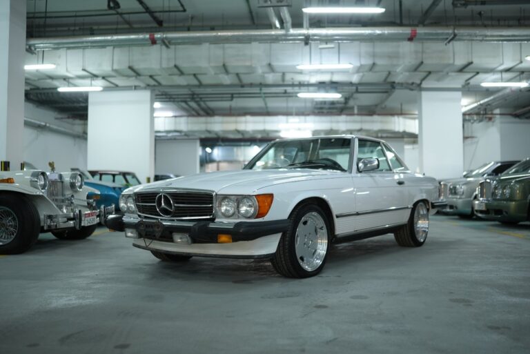 Mercedes-Benz 560 SL 1986 for sale UAE