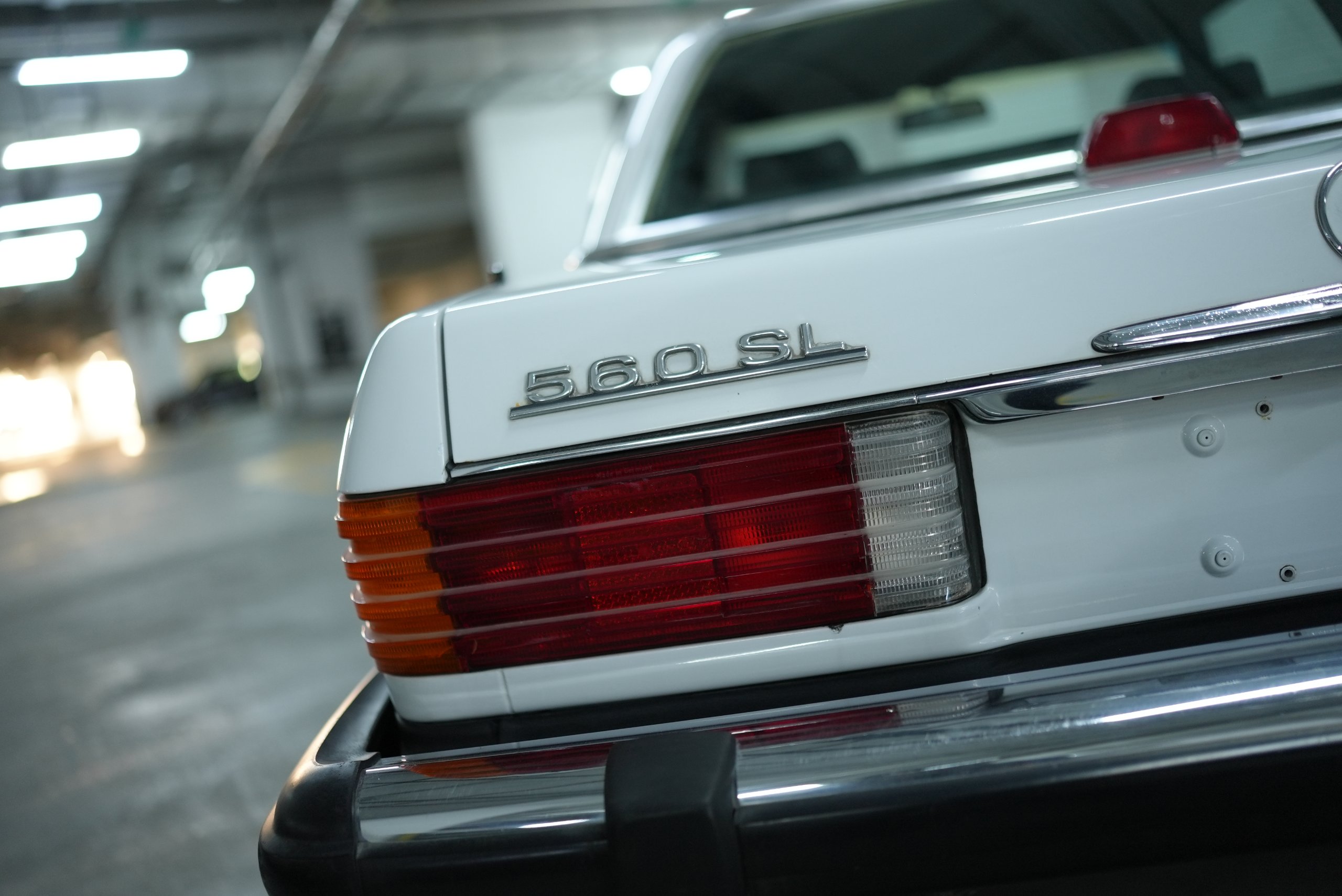 1986 Mercedes-Benz SL 560 R107 Excellent Condition | Recent repairs around 15K AED for sale in Dubai, UAE – photo 13 of 20