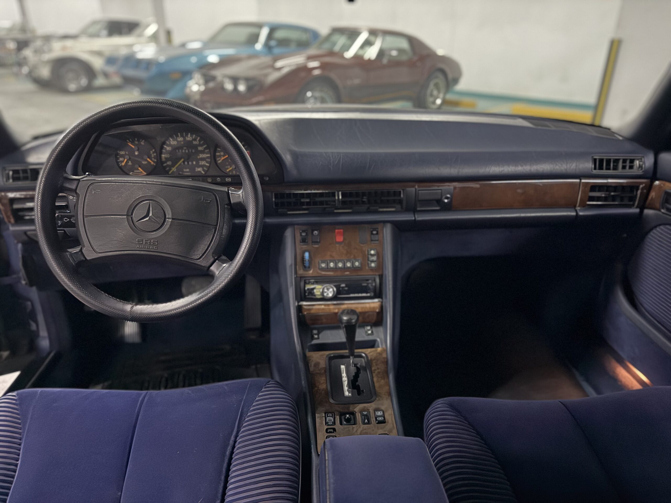 1990 Mercedes-Benz S-Class SEL 560 - Japanese Specs for sale in Dubai, UAE – photo 15 of 17