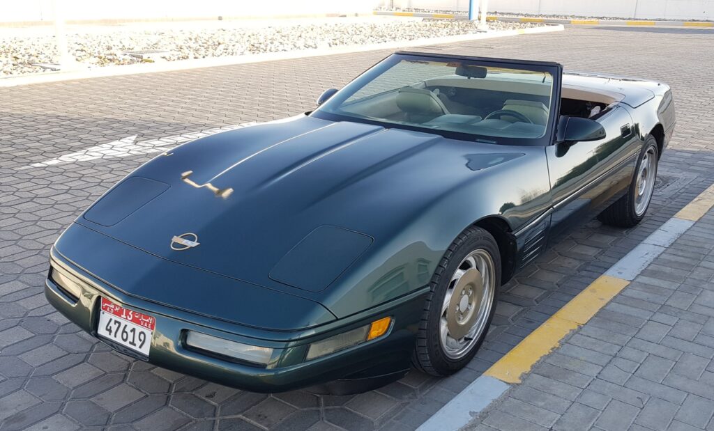 1992 Corvette LT1 Convertible for sale in Abu Dhabi, UAE – photo 1 of 9