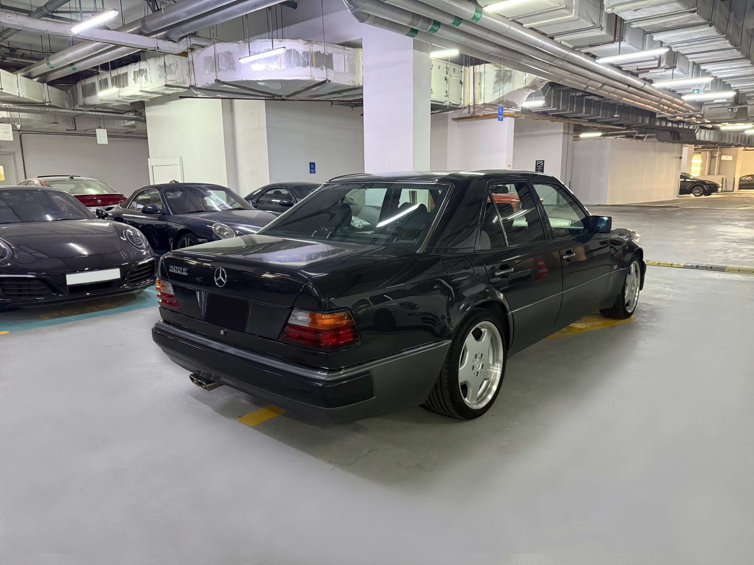 1992 Mercedes-Benz 500 E W124 | Japanese Spec | 128,000 km for sale in Dubai, UAE – photo 11 of 20