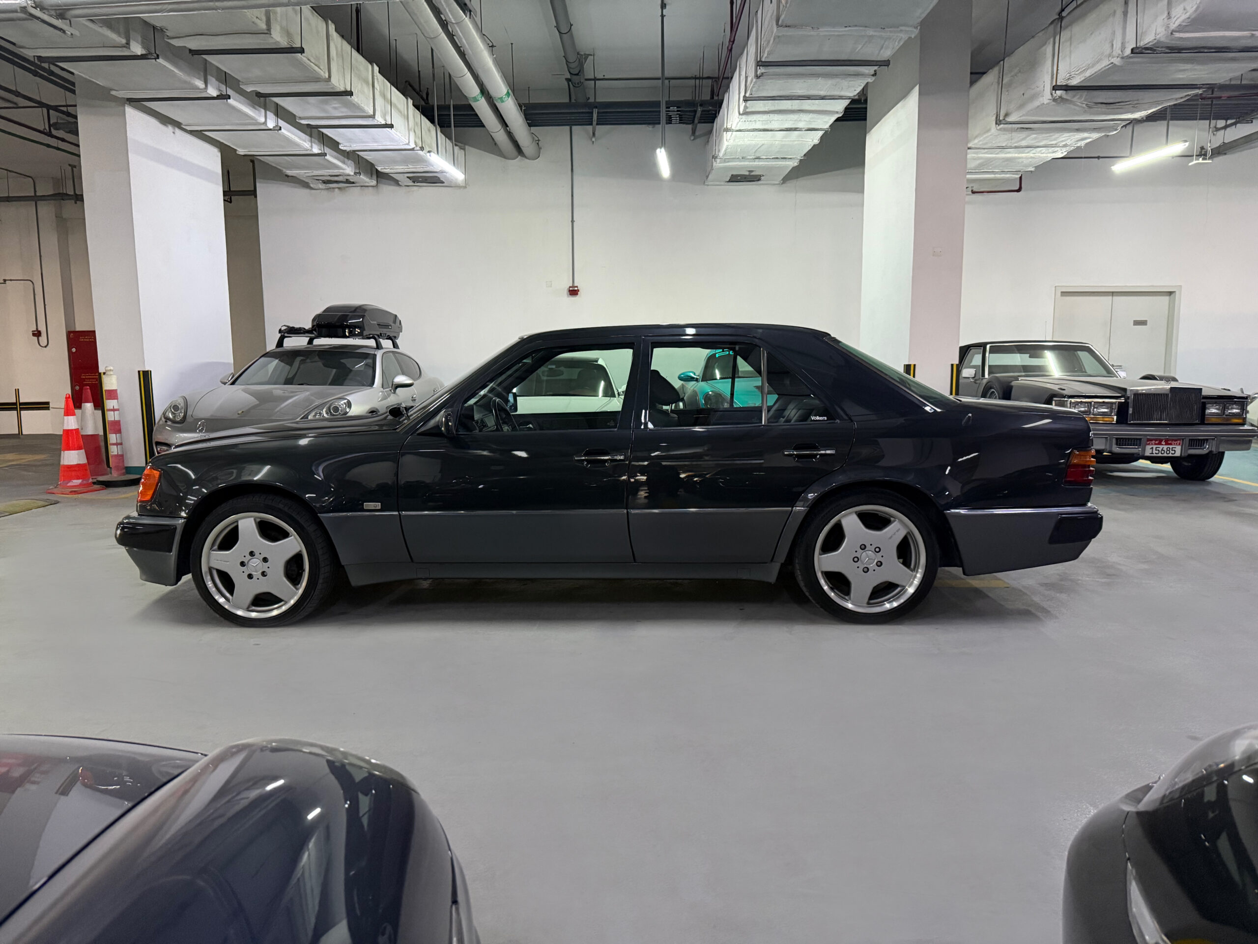 1992 Mercedes-Benz 500 E W124 | Japanese Spec | 128,000 km for sale in Dubai, UAE – photo 5 of 20