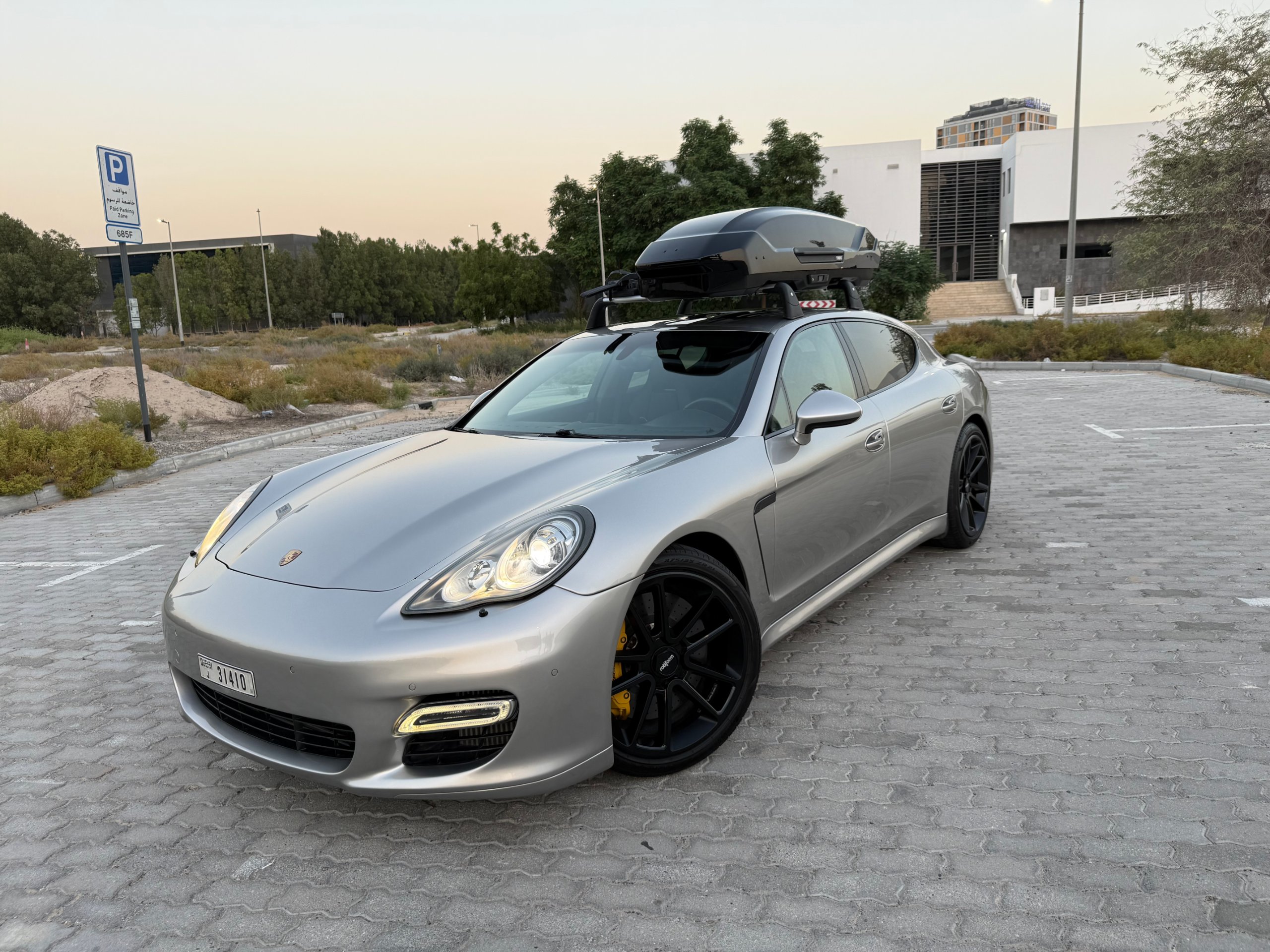 Porsche Panamera Turbo, 2010, 51,000 km only, two collector owners for sale in Dubai, UAE – photo 11 of 20