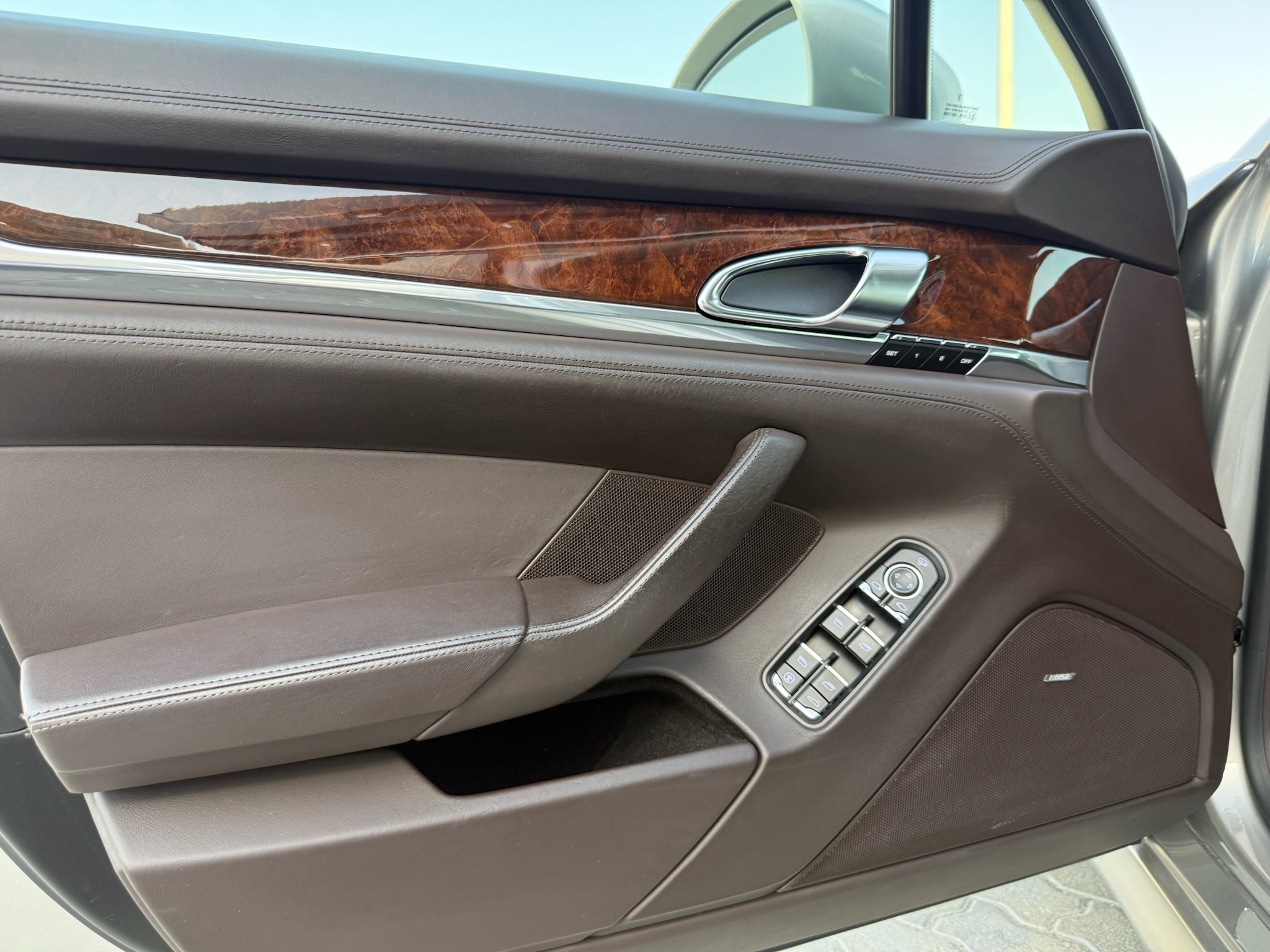 Porsche Panamera Turbo, 2010, 51,000 km only, two collector owners for sale in Dubai, UAE – photo 14 of 20