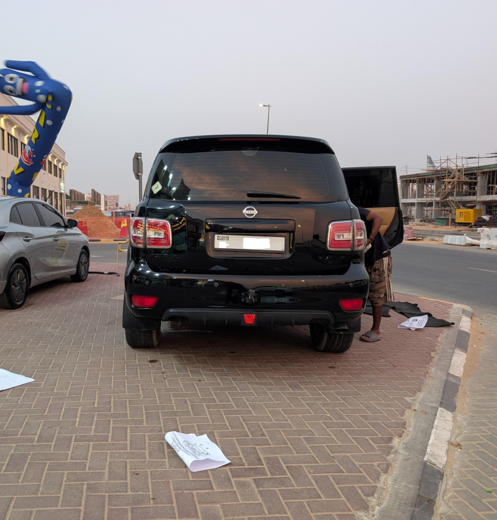 Nissan Patrol LE Platinum 2014 Black Edition for sale in Dubai, UAE – photo 1 of 2