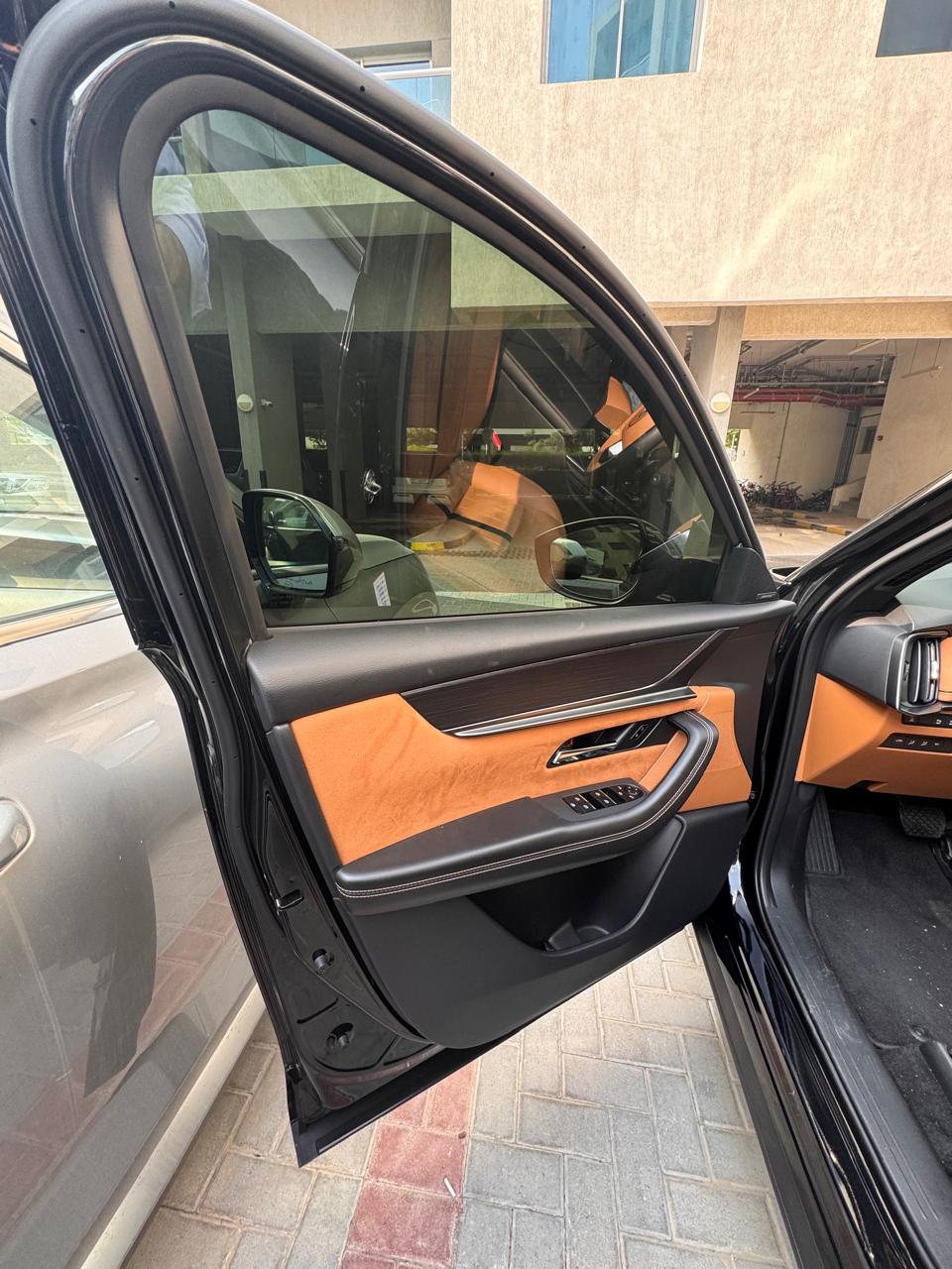 Mazda CX60 Takumi - 2025 - Valid Warranty - Low Mileage for sale in Dubai, UAE – photo 9 of 12