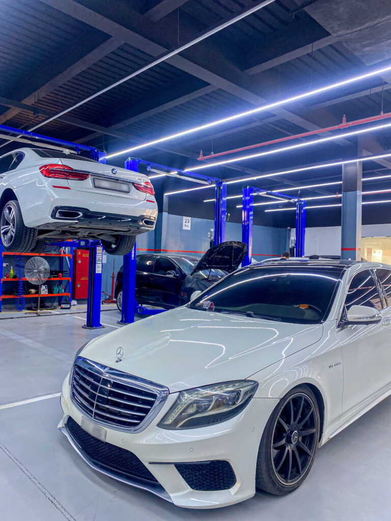 Garage photo 12